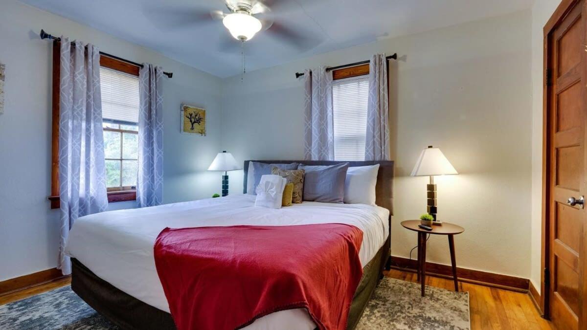 Retro Rainbow At Herb River-Highlighter Hideaway #5 Savannah Esterno foto
